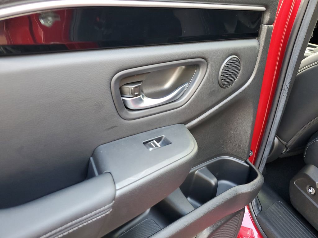 Certified 2025 Honda Pilot Touring image 19