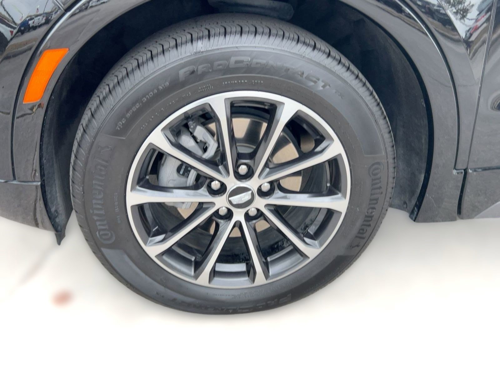 Used 2024 Cadillac XT4 Sport w/ Cold Weather Package image 12