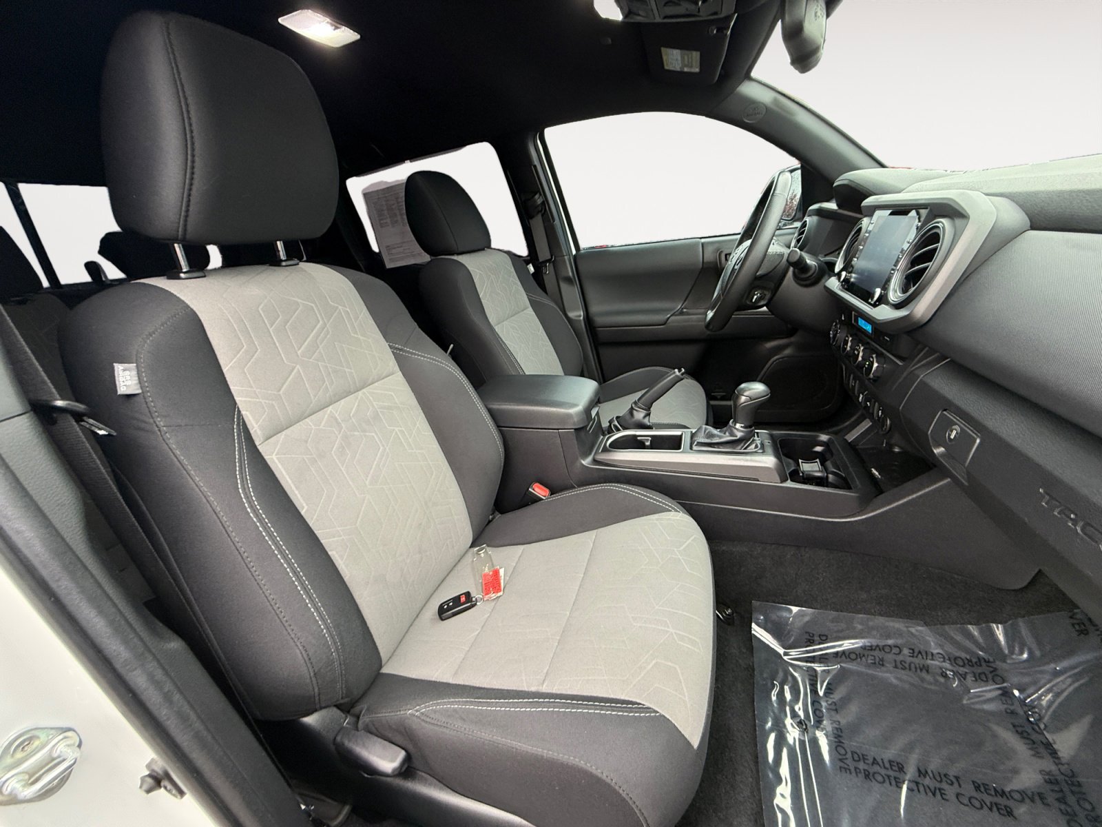 Used 2023 Toyota Tacoma TRD Off-Road image 19