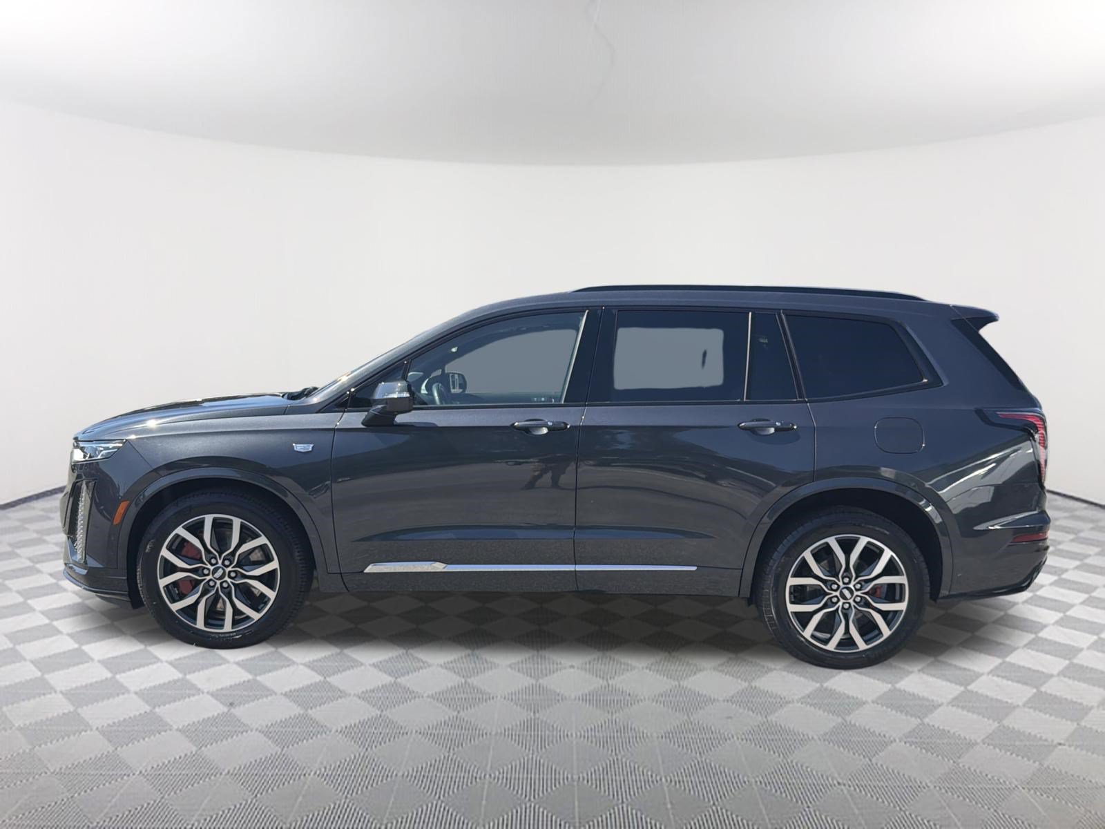 Used 2023 Cadillac XT6 Sport w/ Technology Package AWD/4WD image 9