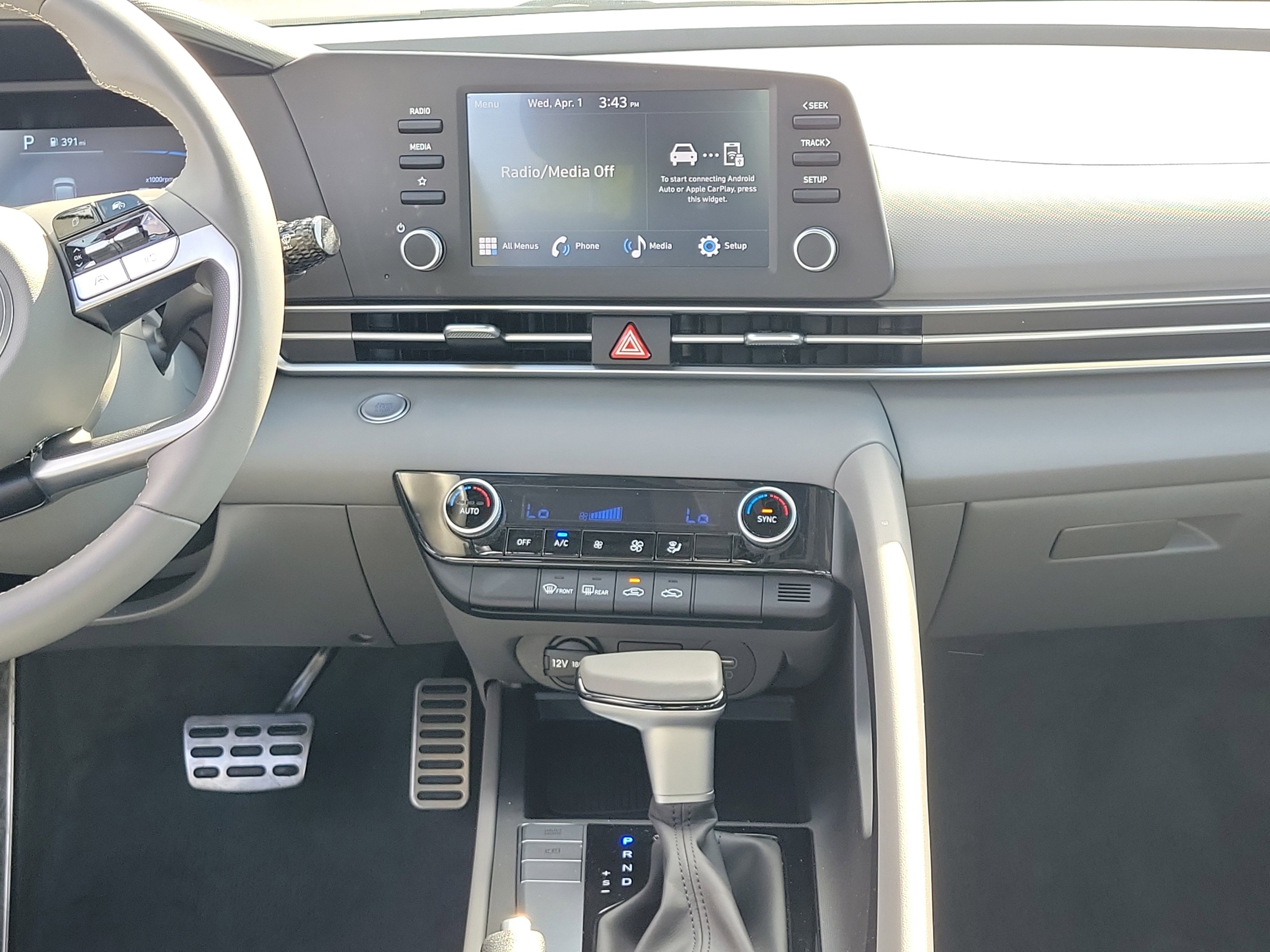 Used 2025 Hyundai Elantra Sport image 19