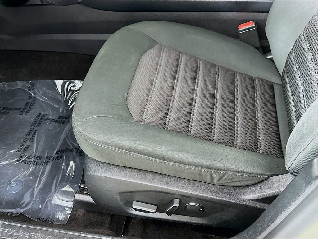 Used 2019 Ford Fusion SE image 27