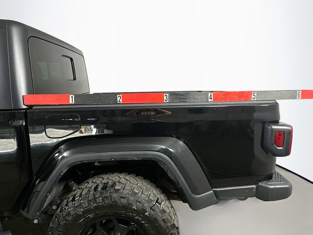 Used 2022 Jeep Gladiator Willys image 33