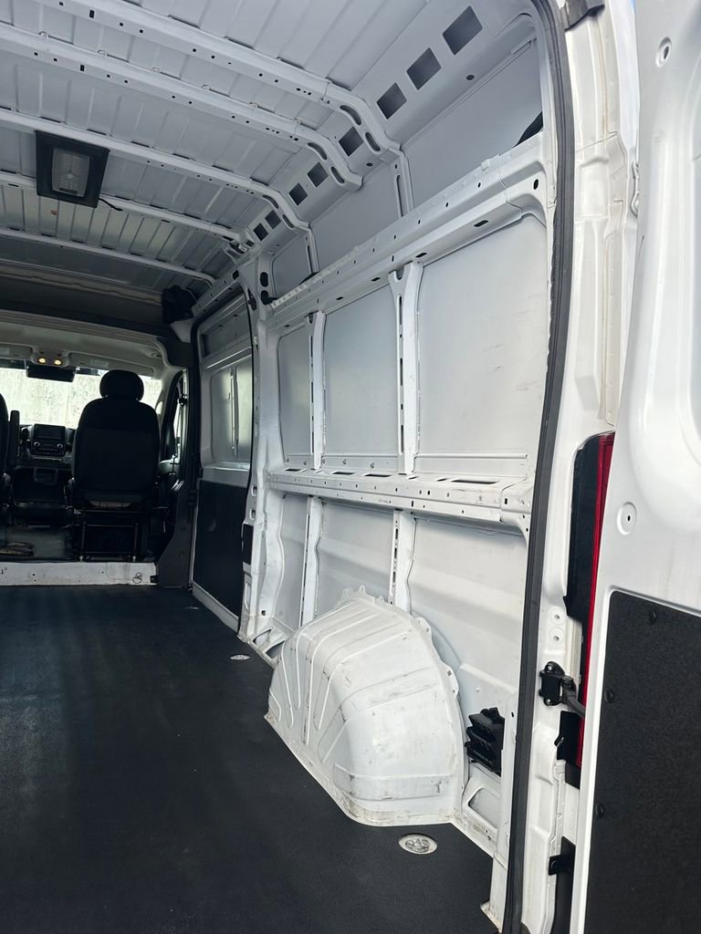 Used 2024 RAM ProMaster 2500 w/ Convenience Group FWD image 20