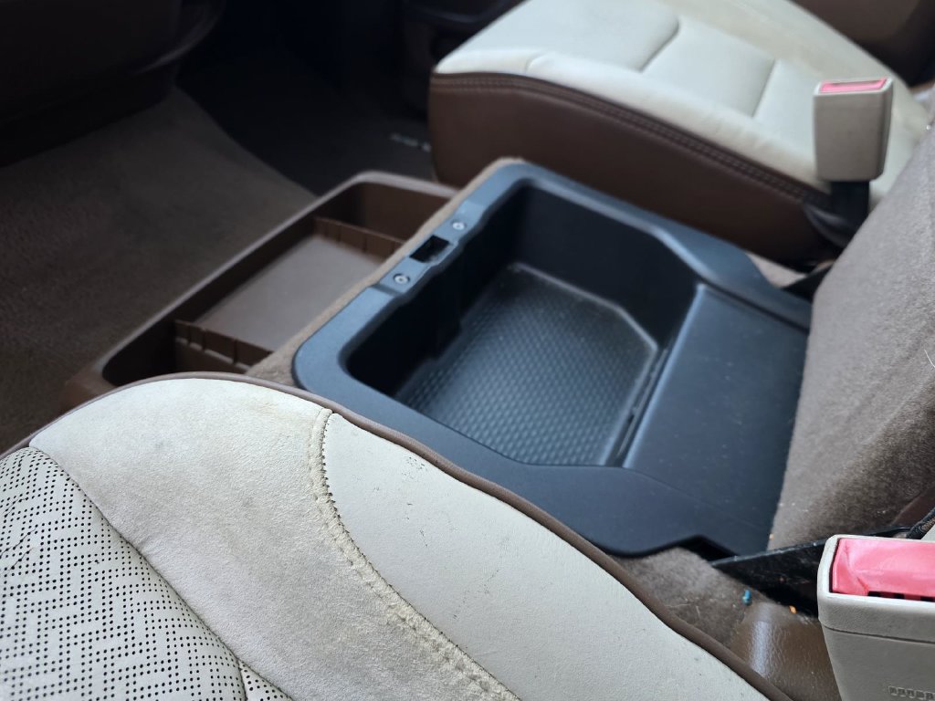 Used 2019 RAM 1500 Laramie AWD/4WD image 9