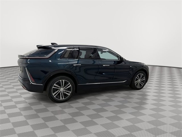 New 2026 Cadillac Lyriq Premium Luxury image 11