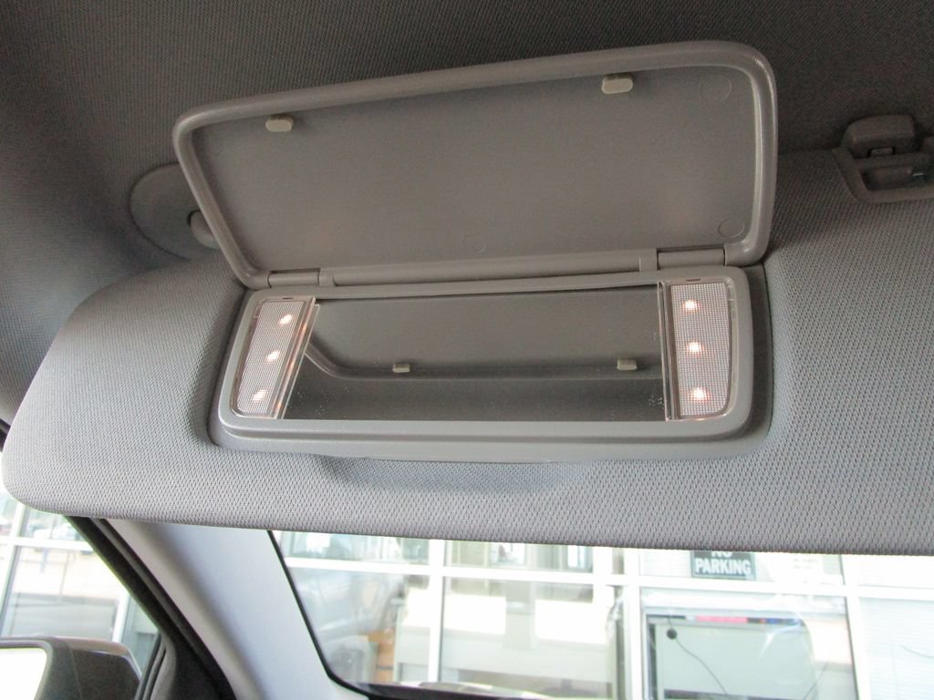 Used 2023 Chevrolet Equinox LT FWD image 40