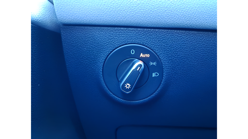 New 2025 Volkswagen Taos SEL AWD/4WD image 29