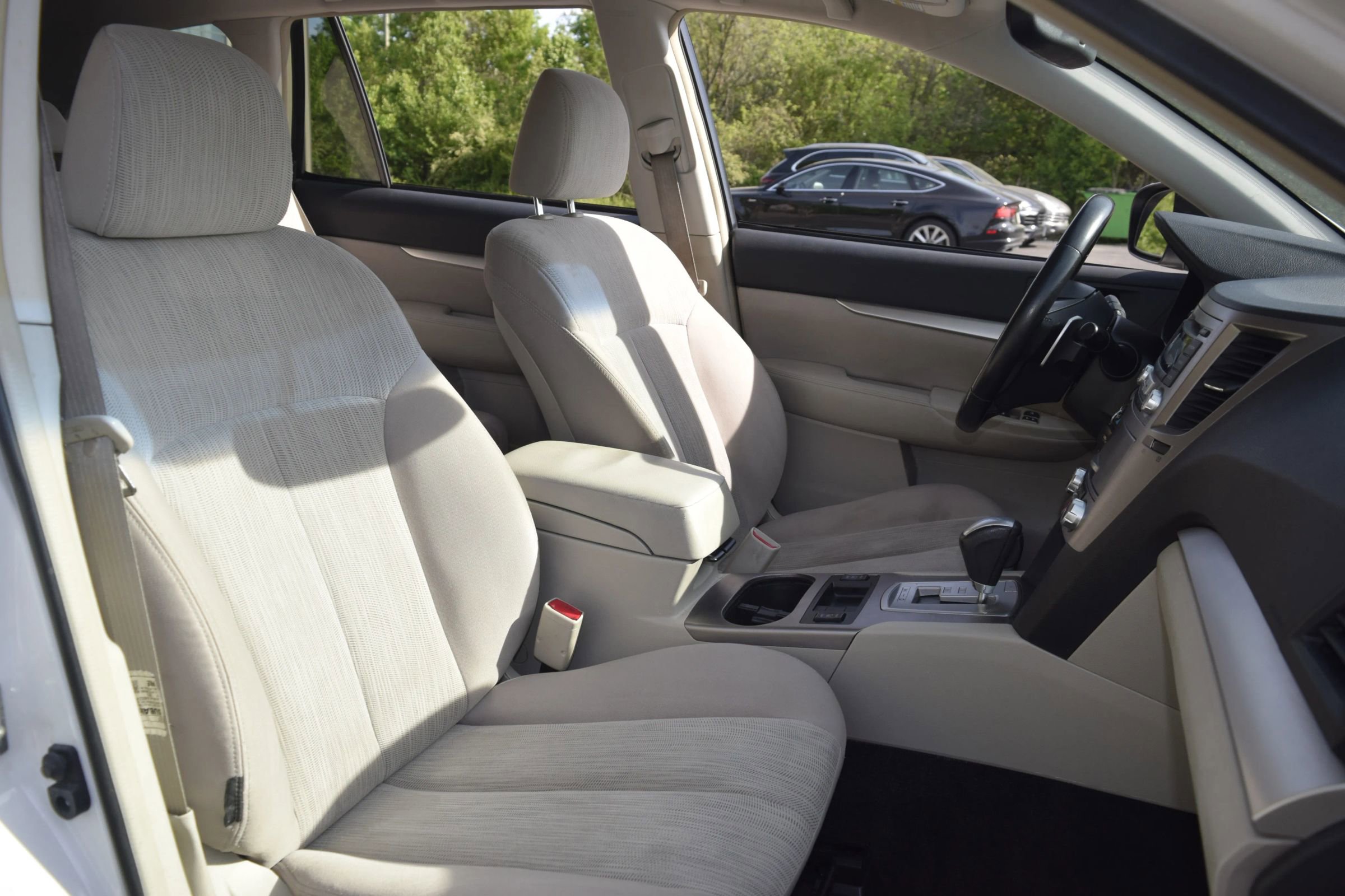 Used 2013 Subaru Outback 2.5i Premium AWD/4WD image 10