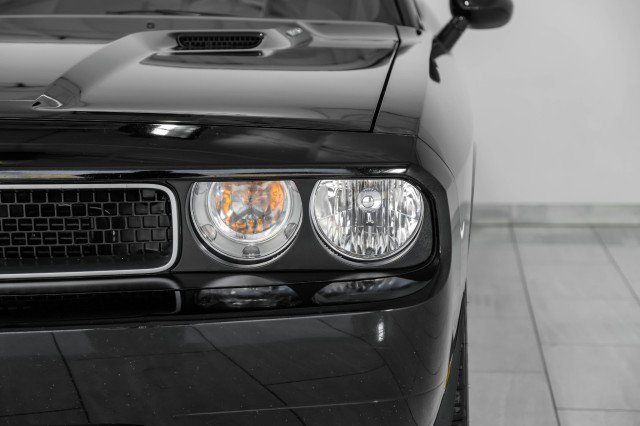 Used 2014 Dodge Challenger R/T image 33