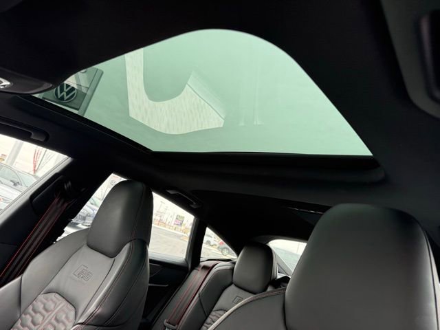 Certified 2022 Audi RS 7 Sportback w/ Black Optic Package image 17