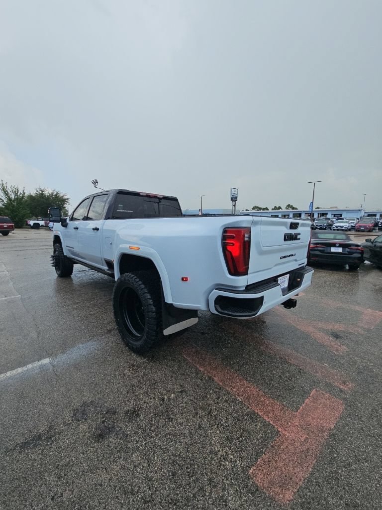 Used 2026 GMC Sierra 3500 Denali Ultimate AWD/4WD image 5