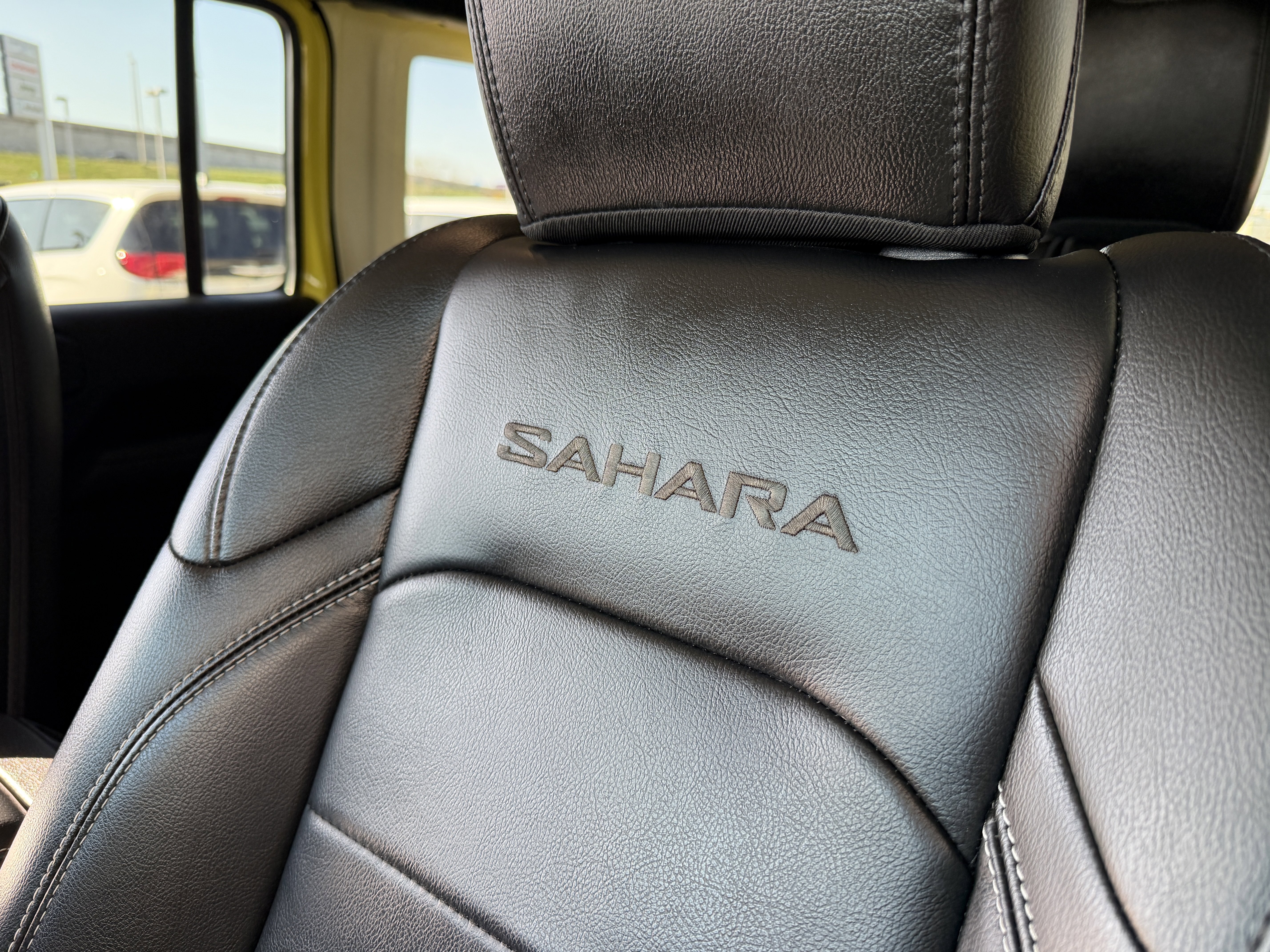 Used 2023 Jeep Wrangler Sahara w/ Cold Weather Group image 38