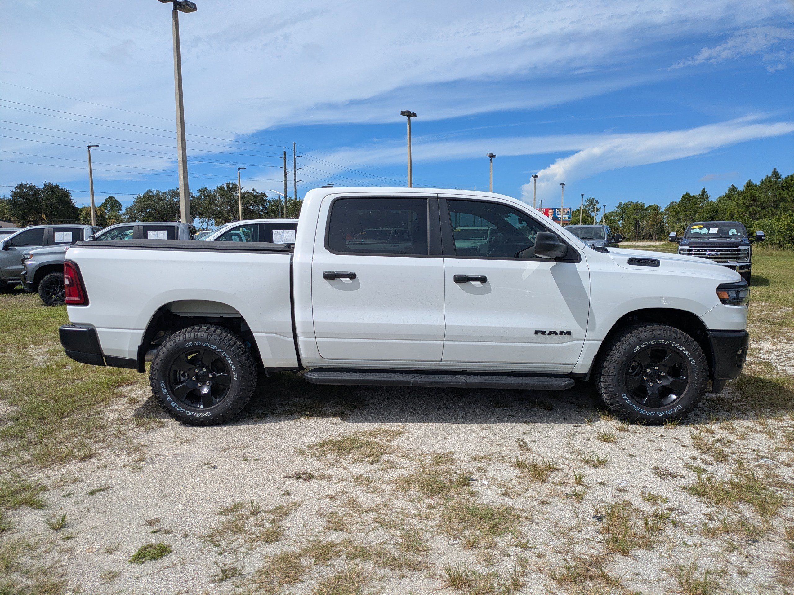 Used 2025 RAM 1500 Warlock AWD/4WD image 3