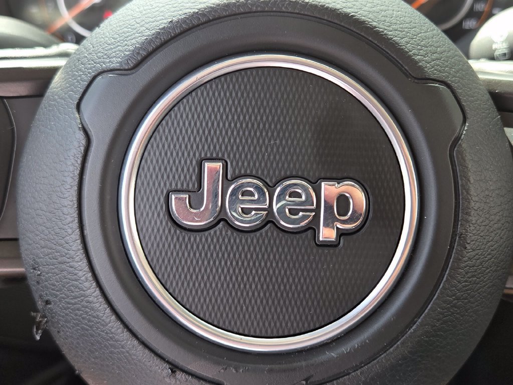 Used 2022 Jeep Wrangler Sport AWD/4WD image 30