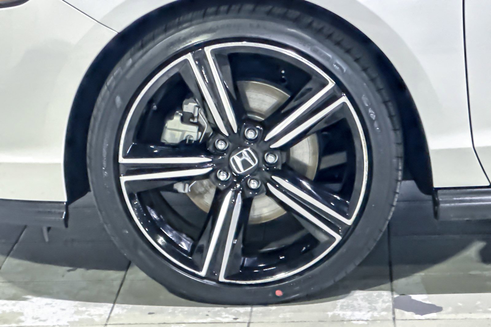 Used 2023 Honda Accord Sport image 11