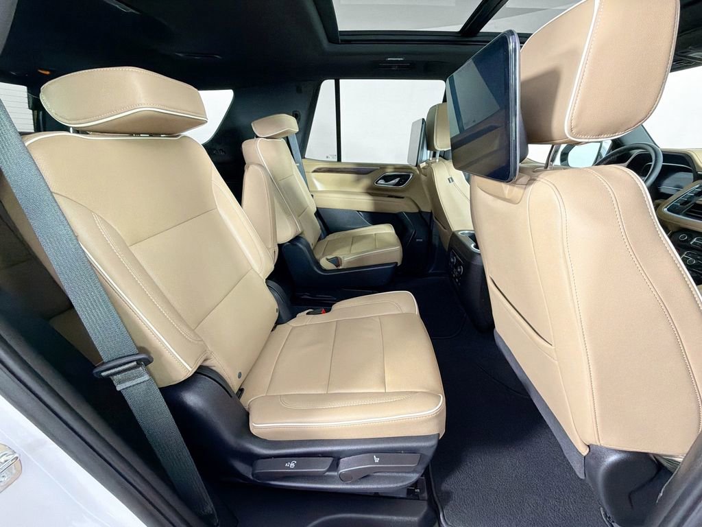 Used 2023 Chevrolet Tahoe Premier w/ Premium Package image 33