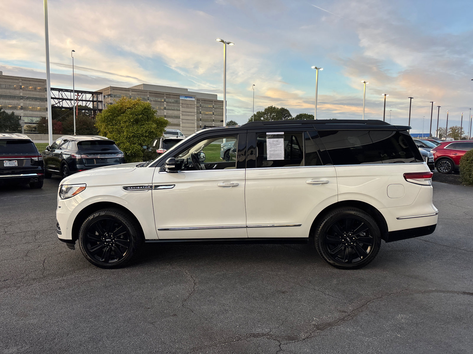 Certified 2024 Lincoln Navigator Black Label image 4