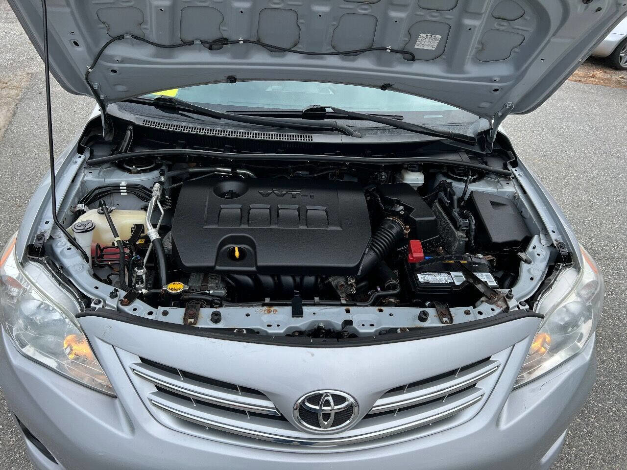 Used 2013 Toyota Corolla LE w/ Premium Pkg image 30