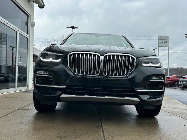 Used 2021 BMW X5 xDrive40i w/ Premium Package image 2
