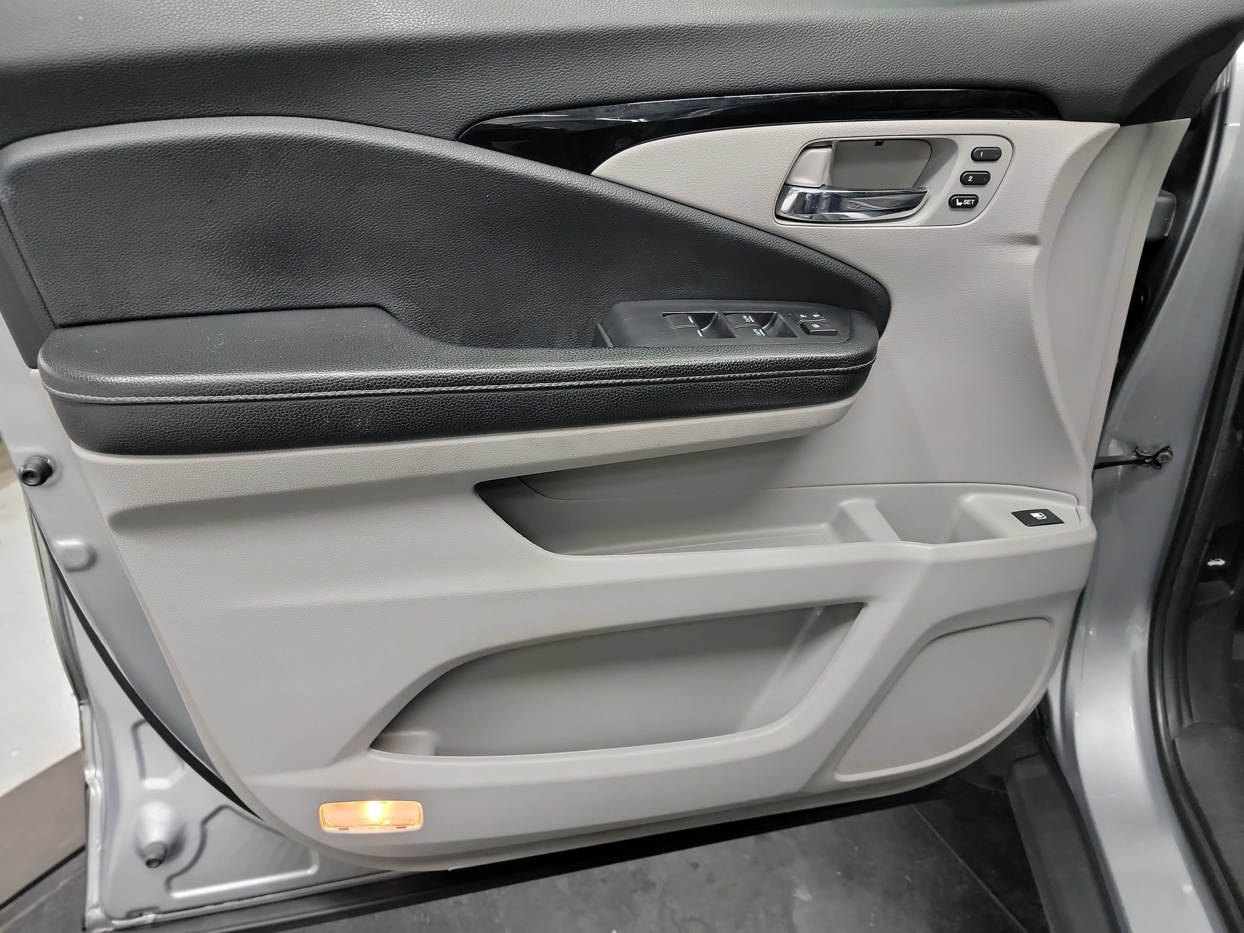 Used 2020 Honda Ridgeline RTL-E image 13