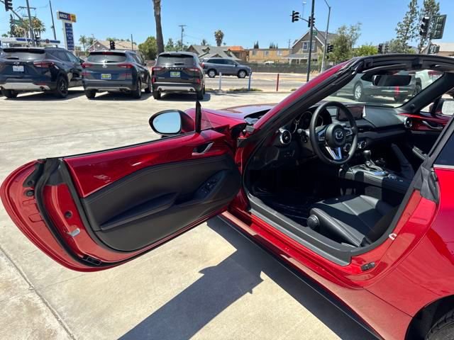 New 2025 MAZDA MX-5 Miata RF Grand Touring w/ Weather Package image 26