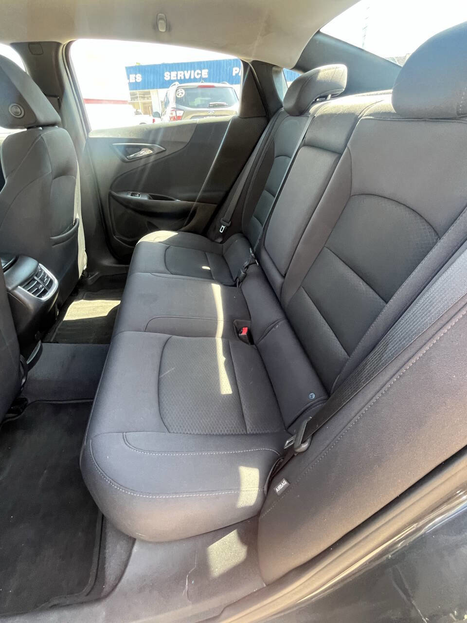 Used 2017 Chevrolet Malibu LT image 16