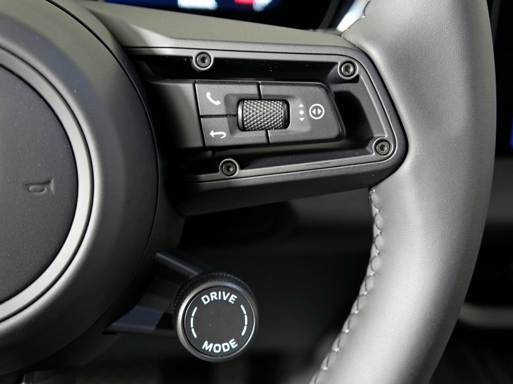 New 2026 Porsche Macan 4 Electric AWD/4WD image 24