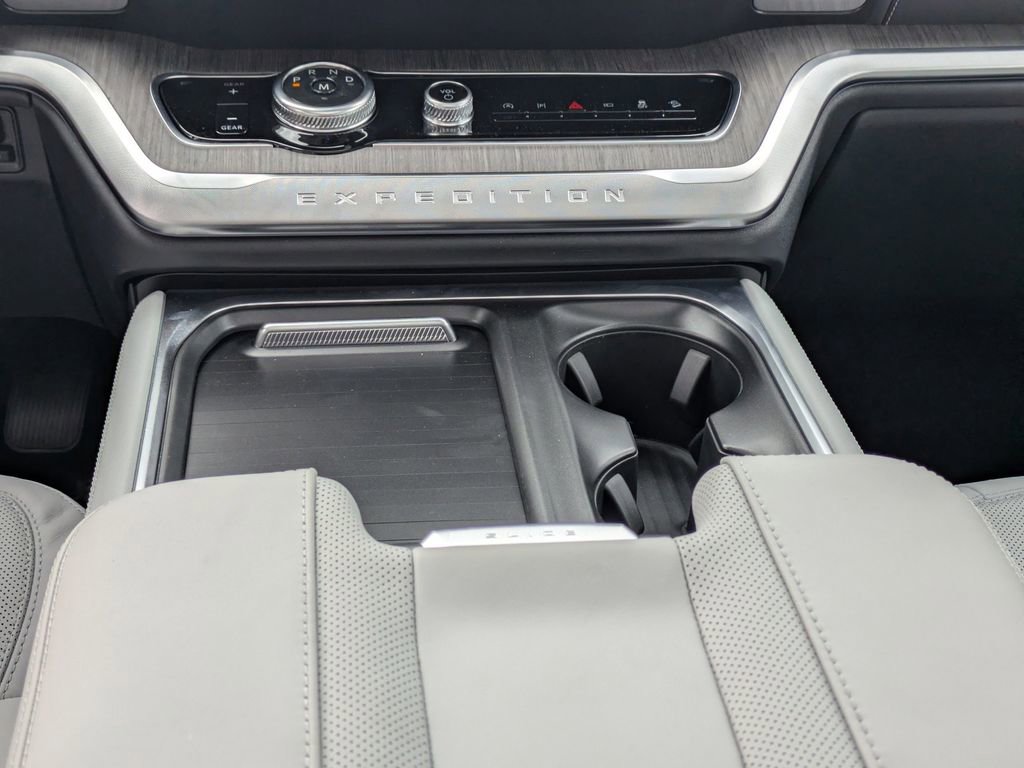 New 2026 Ford Expedition Platinum AWD/4WD image 22