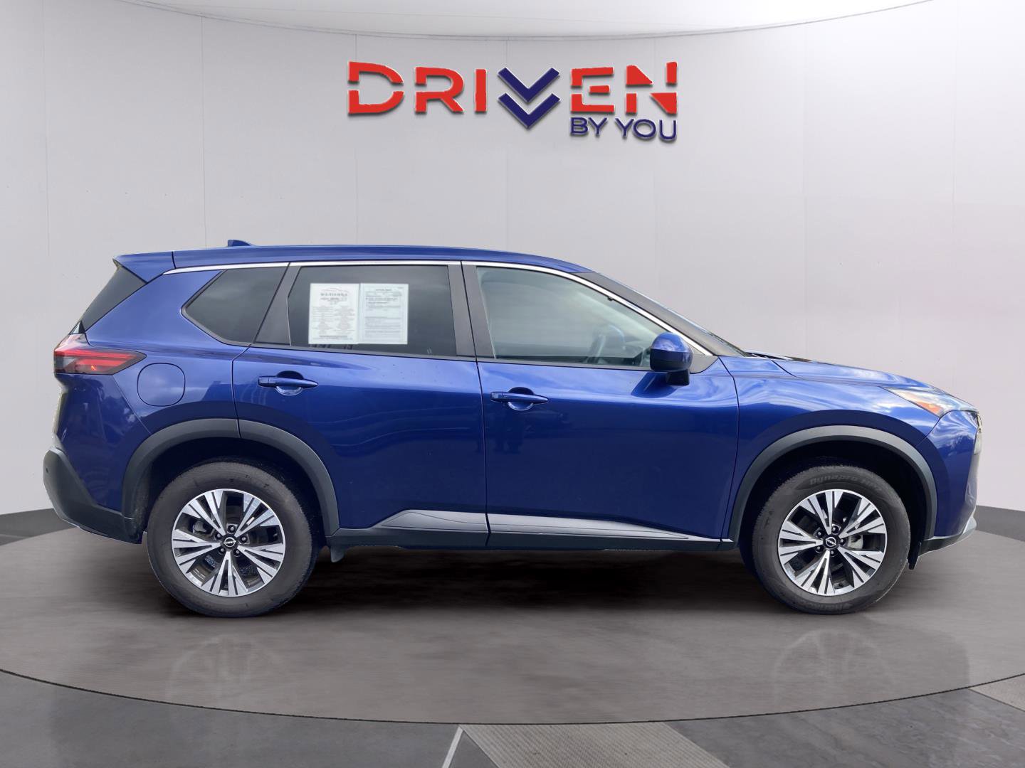 Used 2023 Nissan Rogue SV image 7