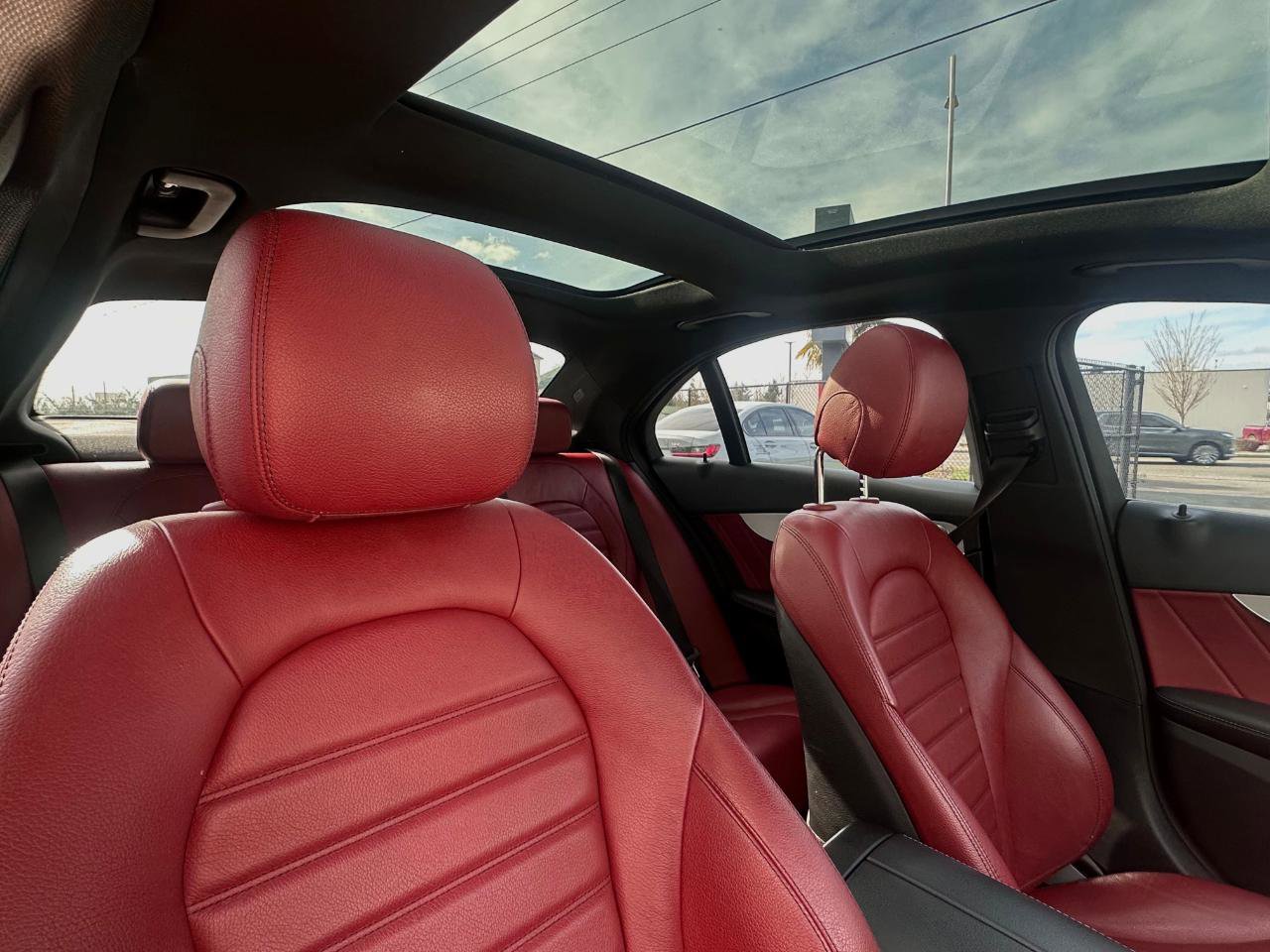 Used 2021 Mercedes-Benz C 300 Sedan image 24