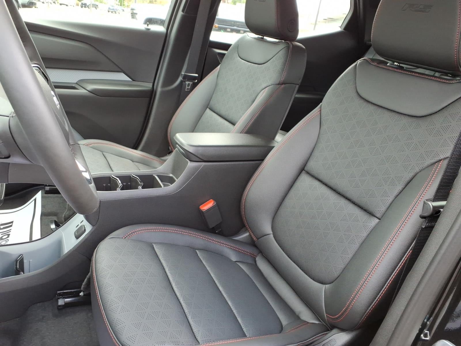 New 2027 Chevrolet Bolt RS w/ Technology Package FWD image 10