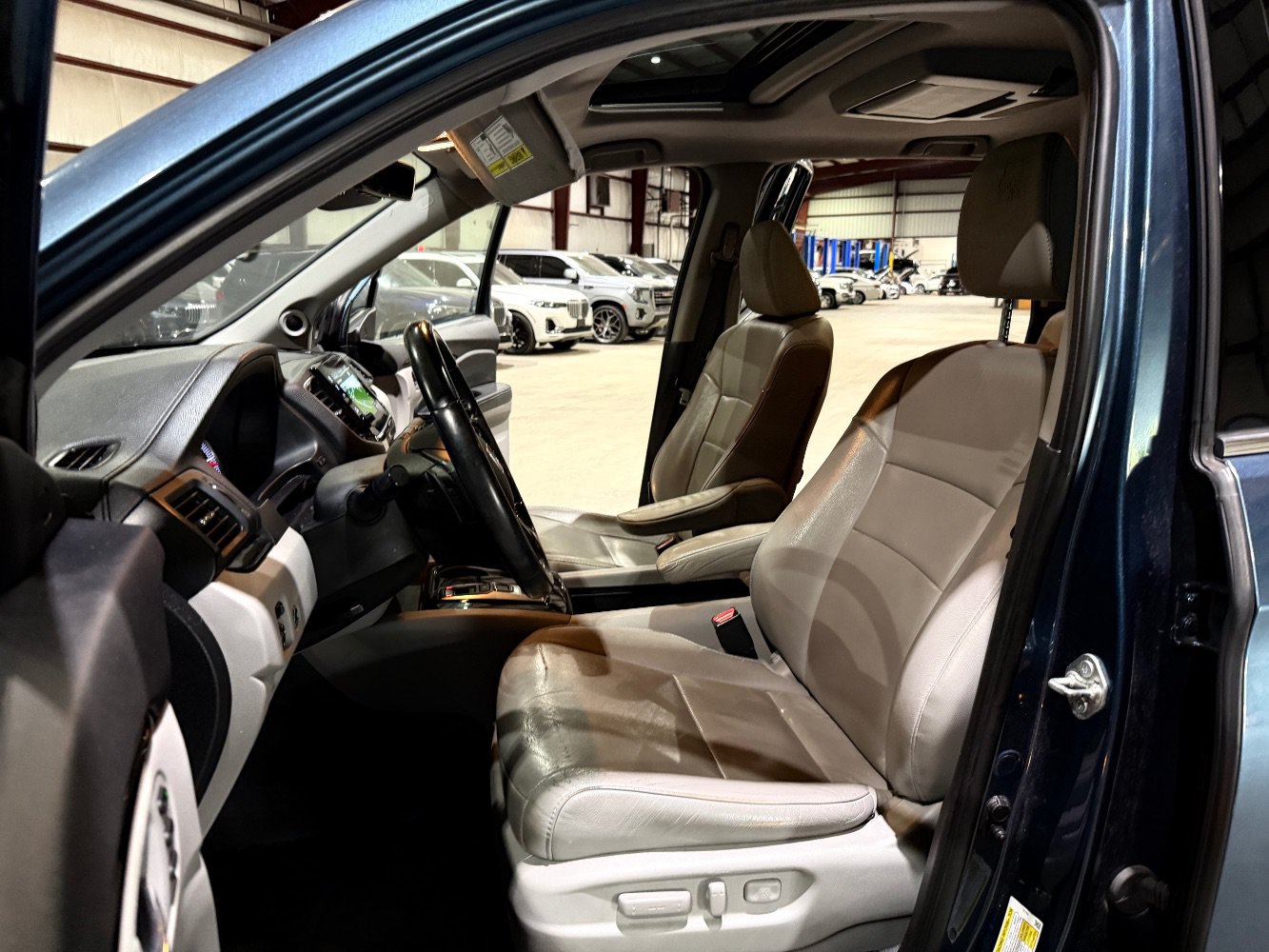 Used 2019 Honda Pilot Touring image 14