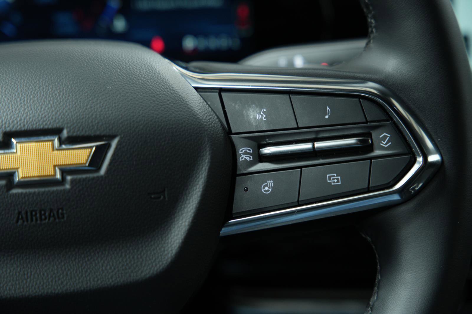 Used 2025 Chevrolet Equinox LT image 29