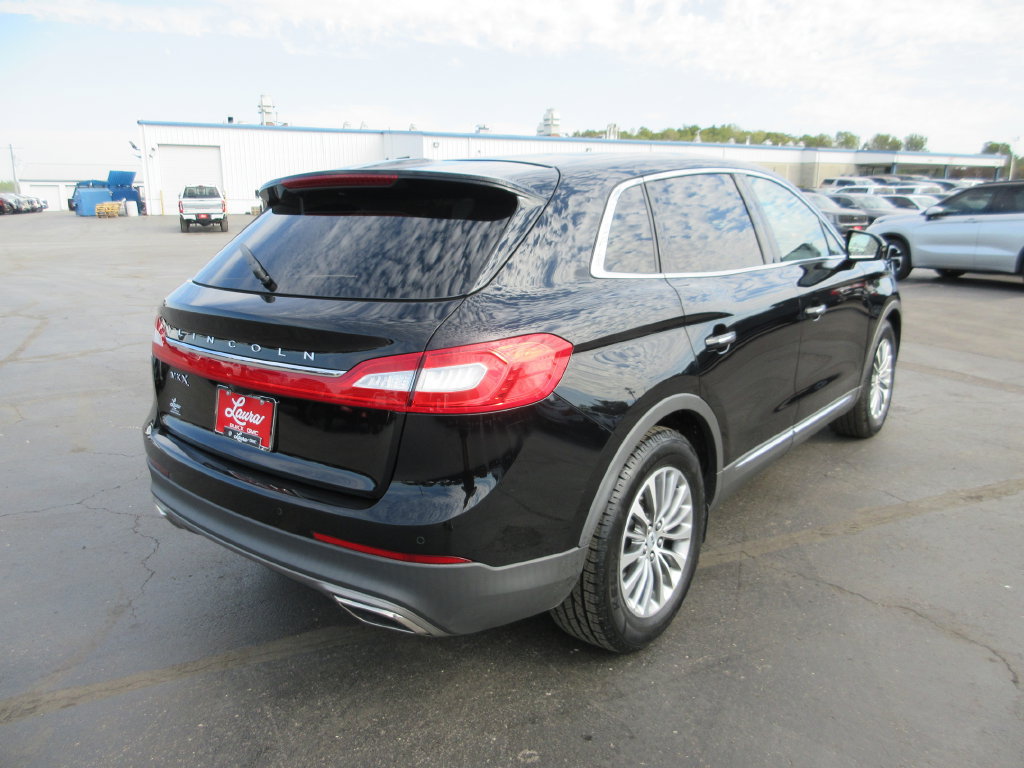 Used 2016 Lincoln MKX Select w/ Select Plus Package FWD image 6
