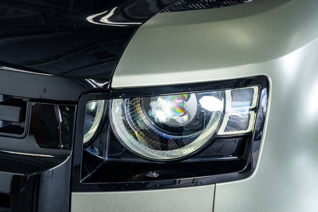 Used 2022 Land Rover Defender 90 X image 13