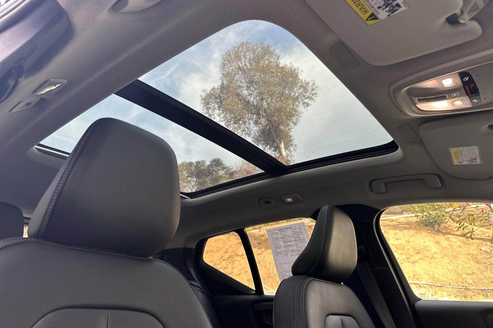 Certified 2025 Volvo XC40 B5 Plus image 20