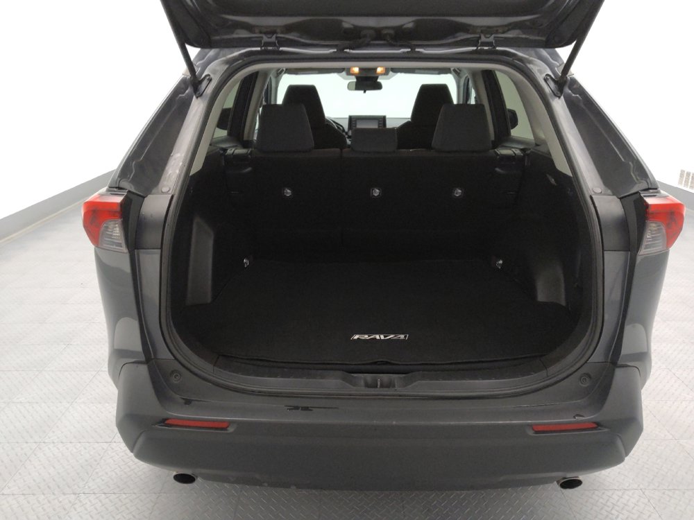 Used 2019 Toyota RAV4 LE AWD/4WD image 29