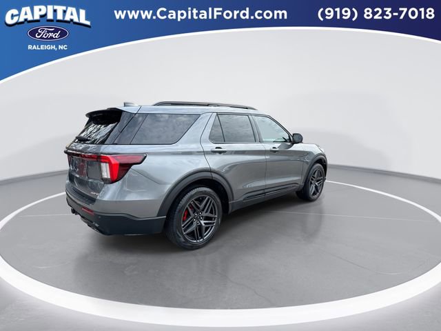 Certified 2025 Ford Explorer ST-Line w/ Premium Package AWD/4WD image 8