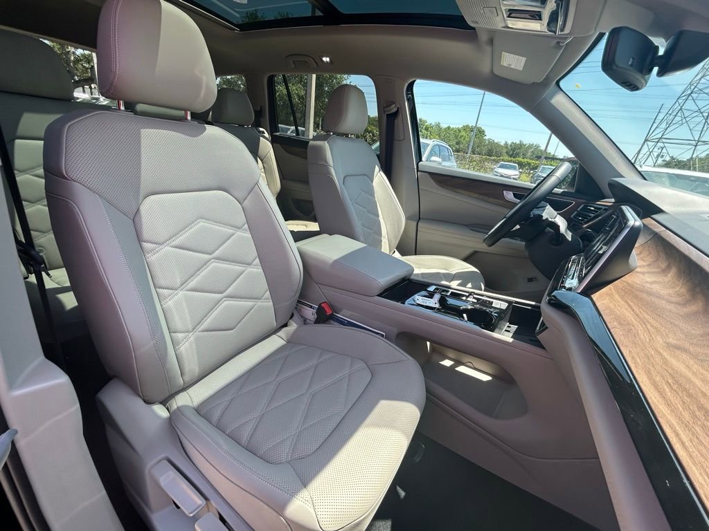 Used 2025 Volkswagen Atlas SE w/ Panoramic Sunroof Package image 27