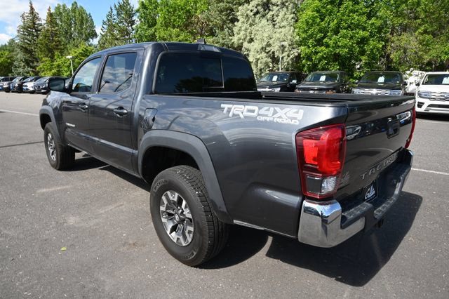 Used 2019 Toyota Tacoma TRD Off-Road AWD/4WD image 11