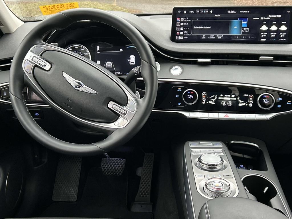 Used 2024 Genesis GV70 2.5T w/ Select Package image 27