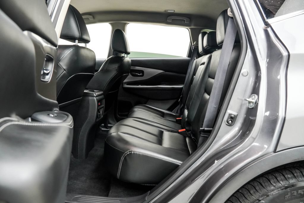 Used 2023 Nissan Murano SV AWD/4WD image 19