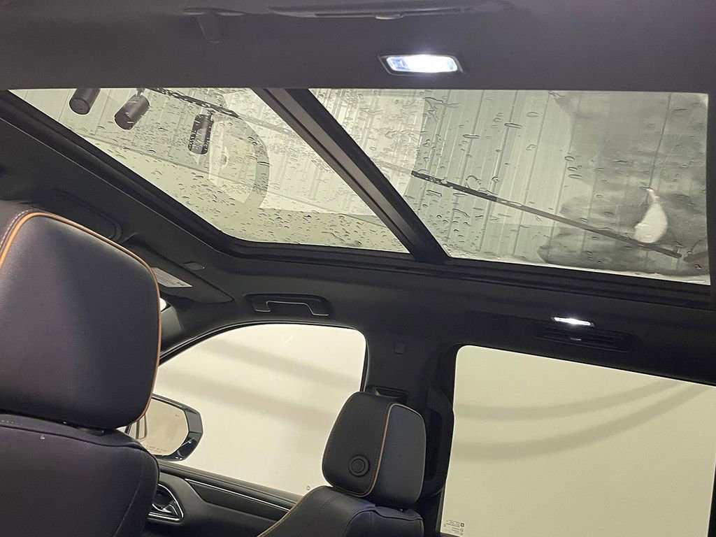 Used 2021 GMC Yukon AT4 image 28