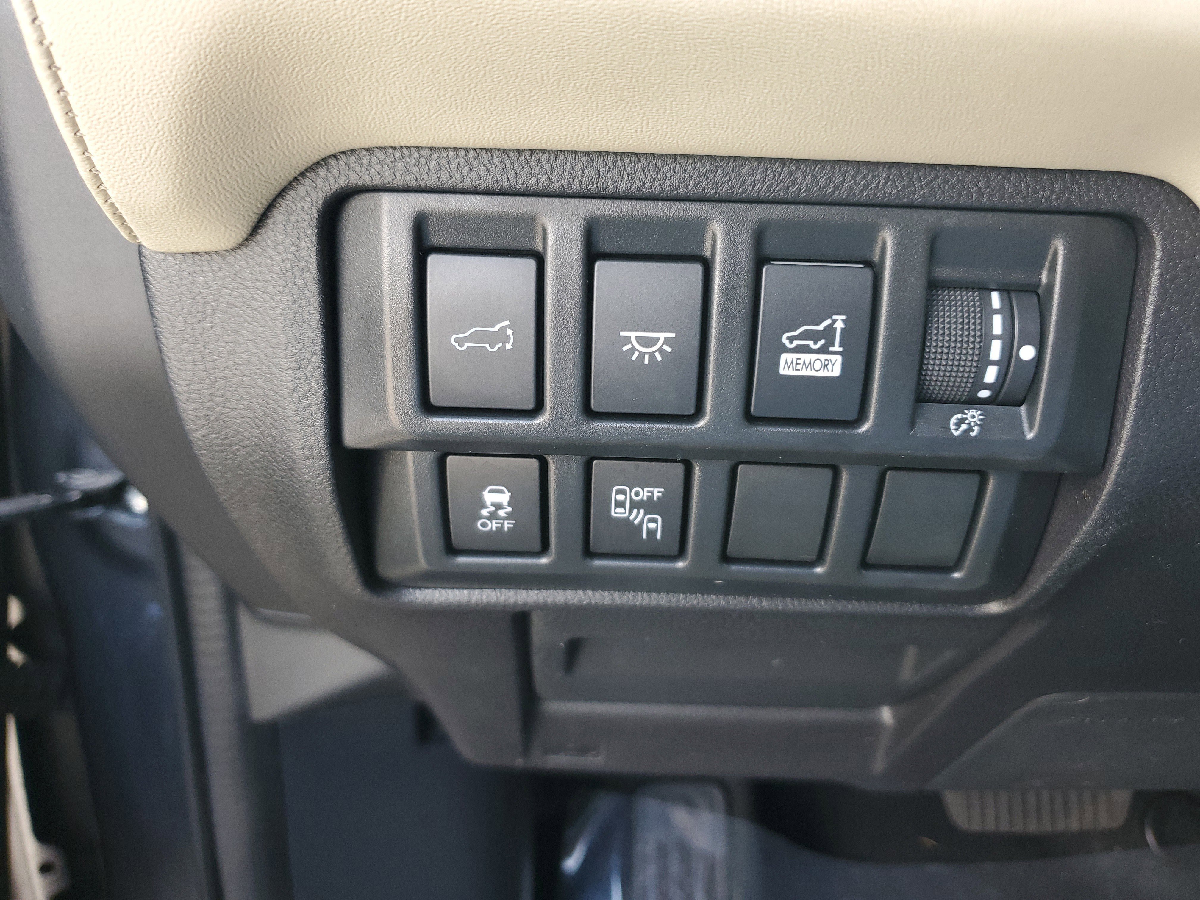 Used 2020 Subaru Ascent Limited w/ Popular Package #3 image 27