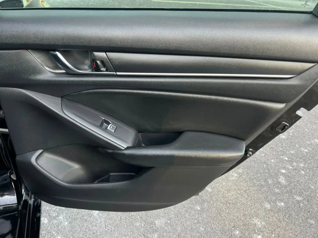 Used 2020 Honda Accord Sport image 18