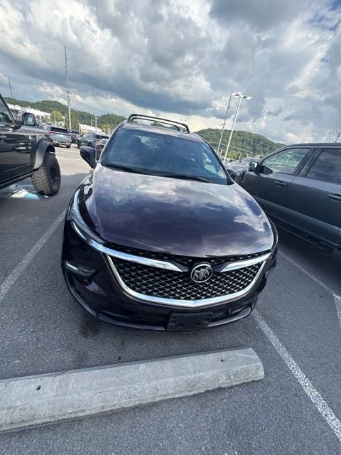 Used 2022 Buick Enclave Avenir w/ Avenir Technology Package AWD/4WD image 4