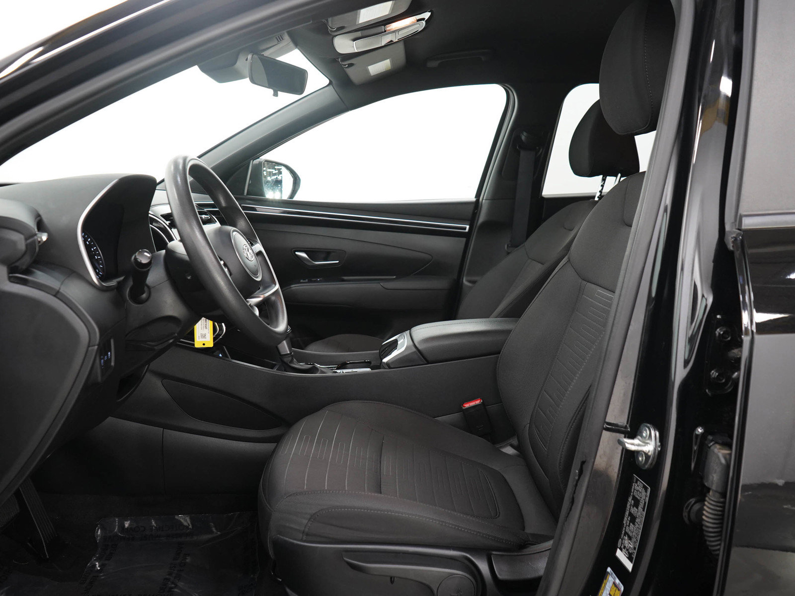Used 2024 Hyundai Santa Cruz SE AWD/4WD image 23