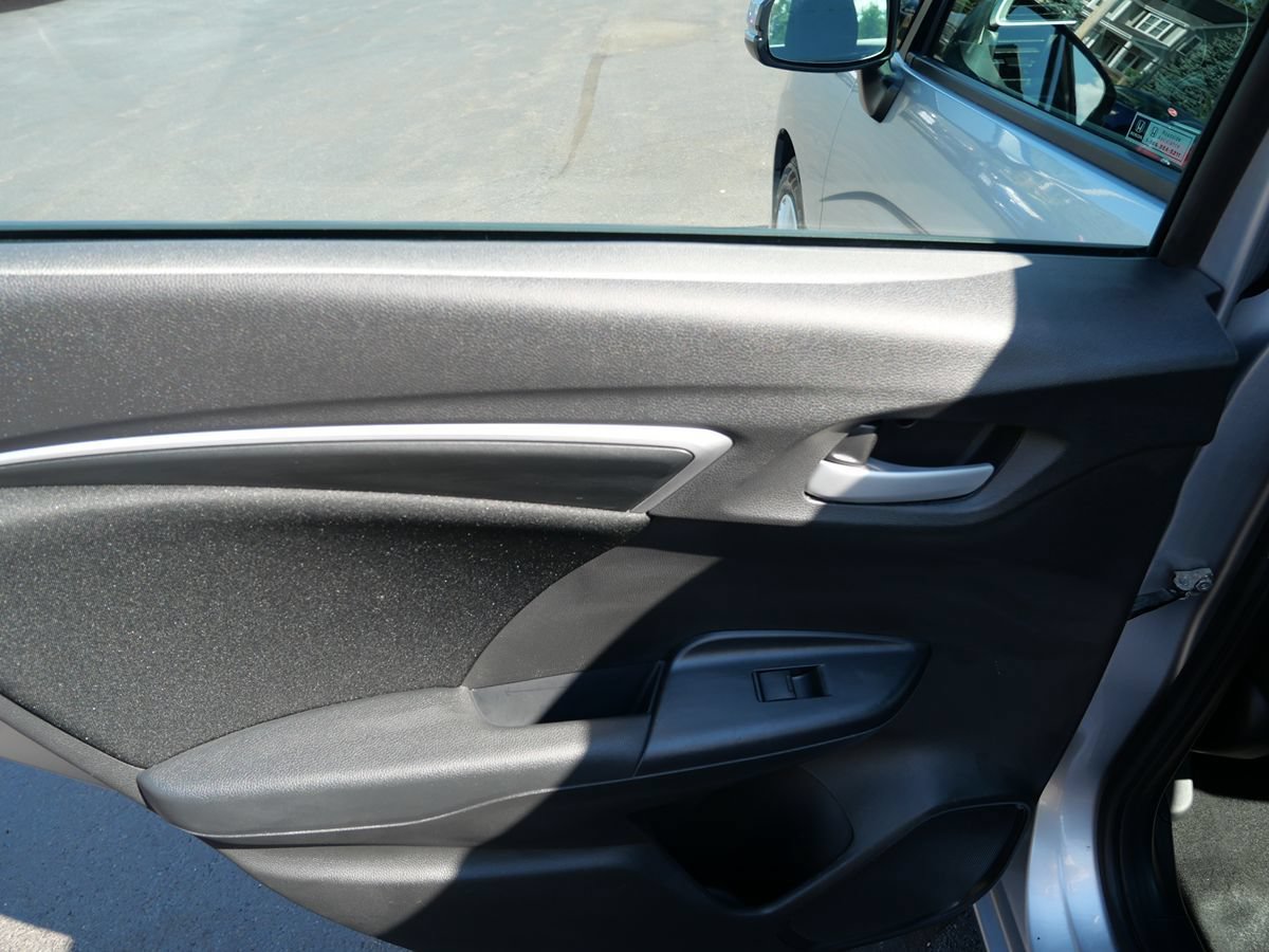 Used 2020 Honda Fit LX image 27