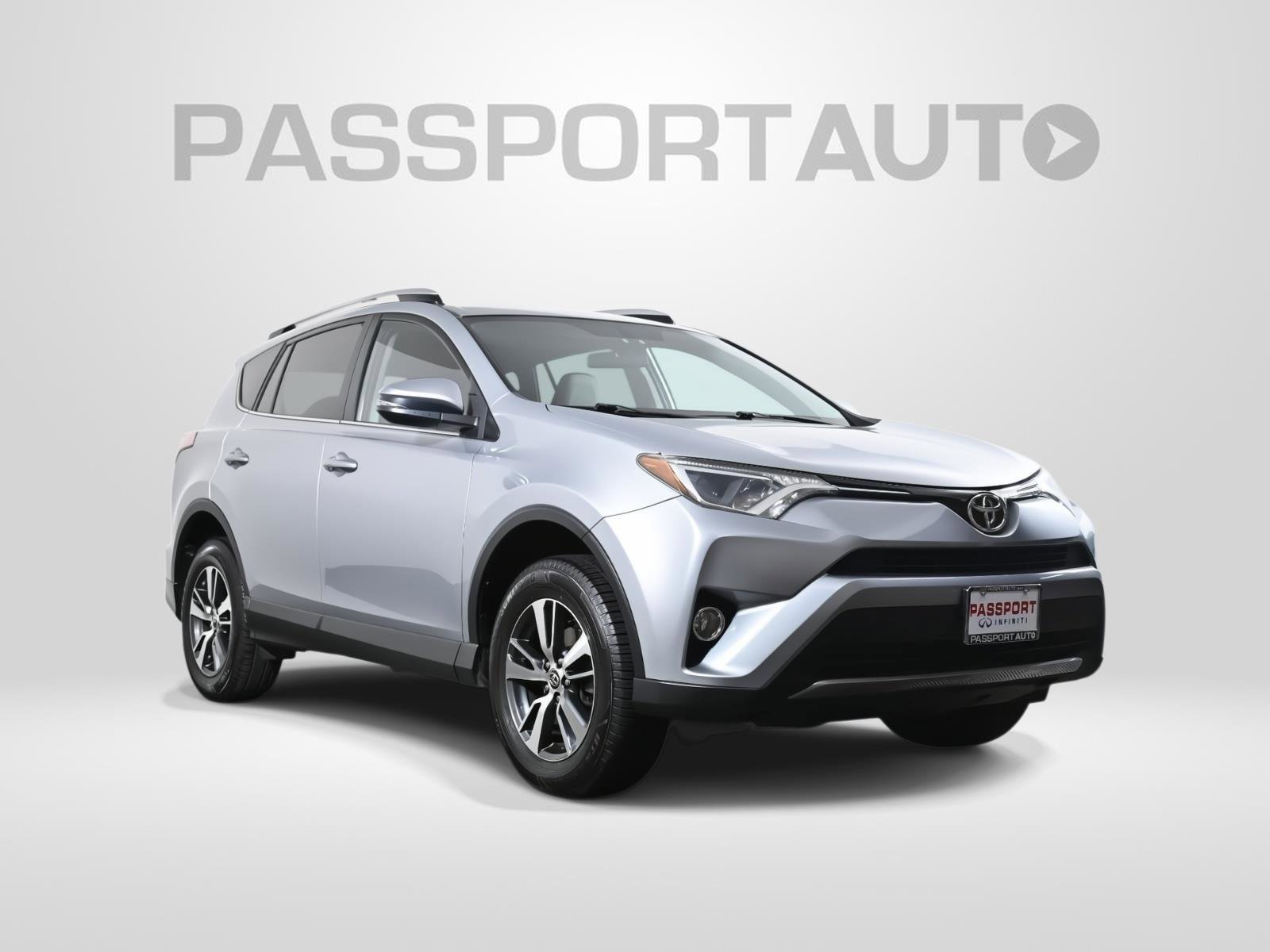 Used 2016 Toyota RAV4 XLE image 3